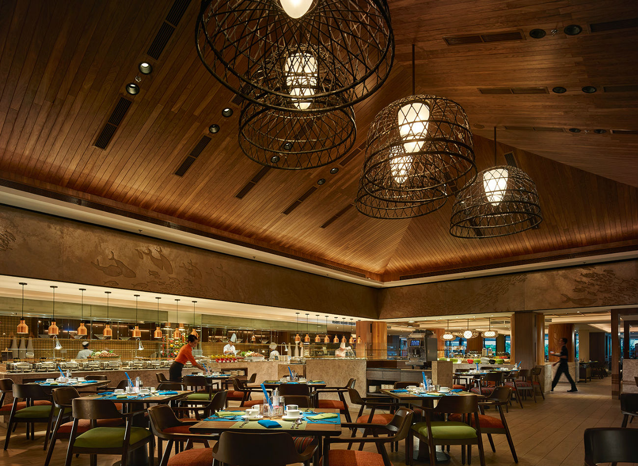 Restaurants & Bars in Kota Kinabalu ShangriLa's Tanjung Aru Resort and Spa